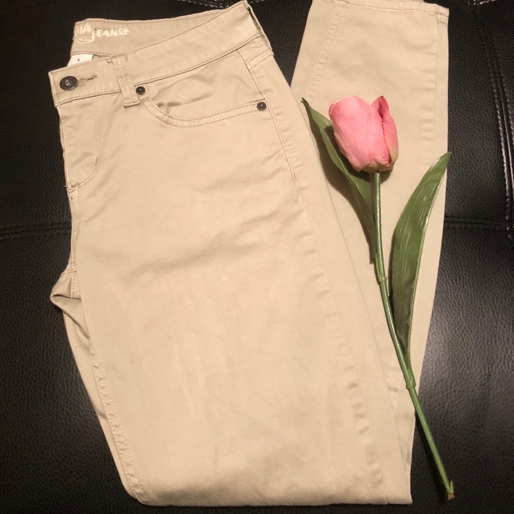 New khaki pants